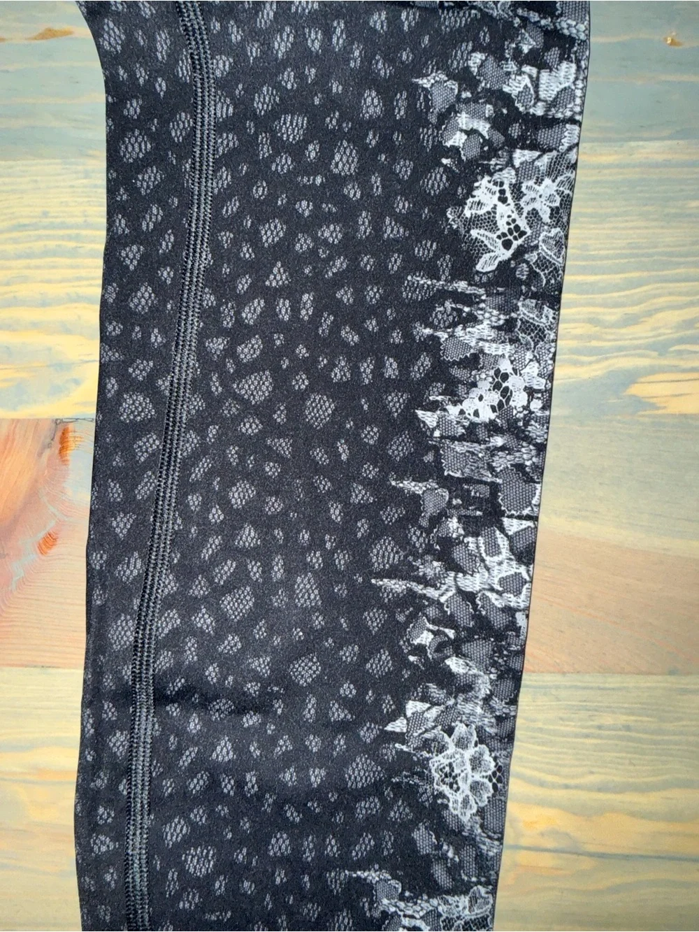 lululemon athletica Black white and Gray lace flower floral Patterned Leggings - Picture 3 of 5